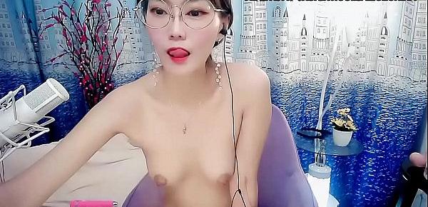  cute asian student with sexy body... p3